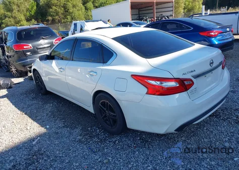 2017 Nissan Altima 2.5 S z USA, uszkodzony, nr VIN 1N4AL3AP8HN336038